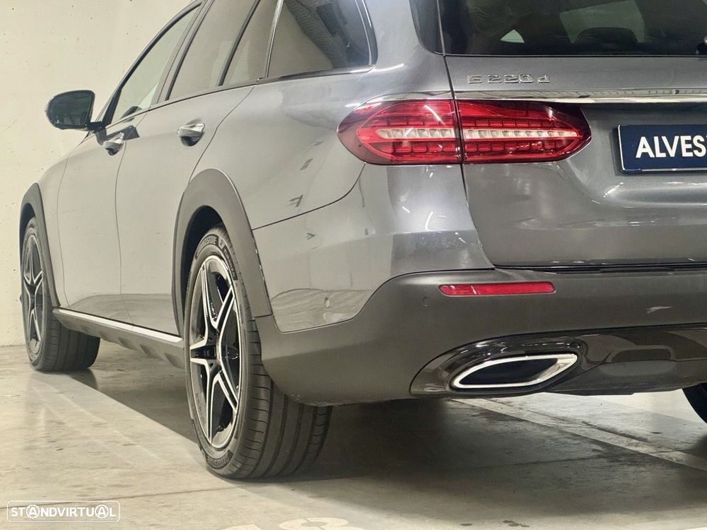 Mercedes-Benz E 220 d Avantgarde 4Matic All-Terrain - 55