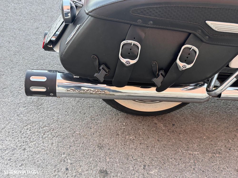 Harley-Davidson FLHRCI Road KING CLASSIC - 6
