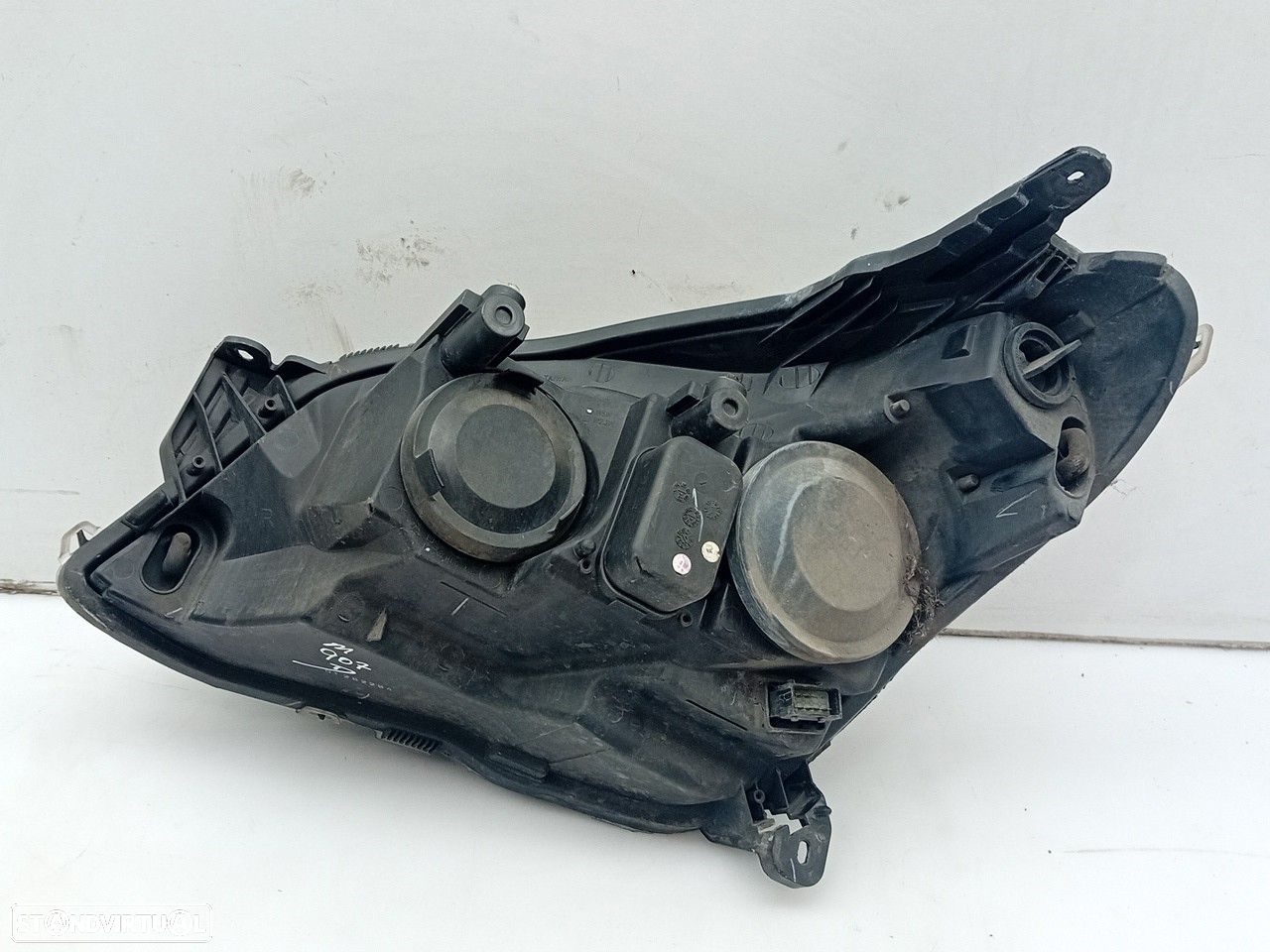 Ótica / farol direita OPEL Astra H Caravan (L35) - 2