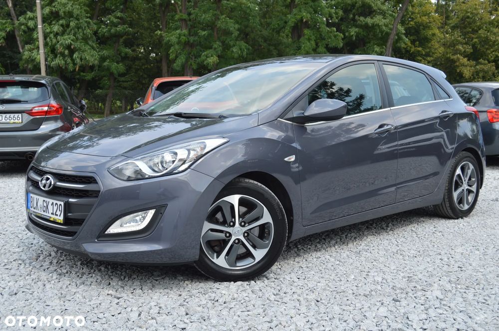 Hyundai i30 blue 1.6 GDI YES Gold - 9