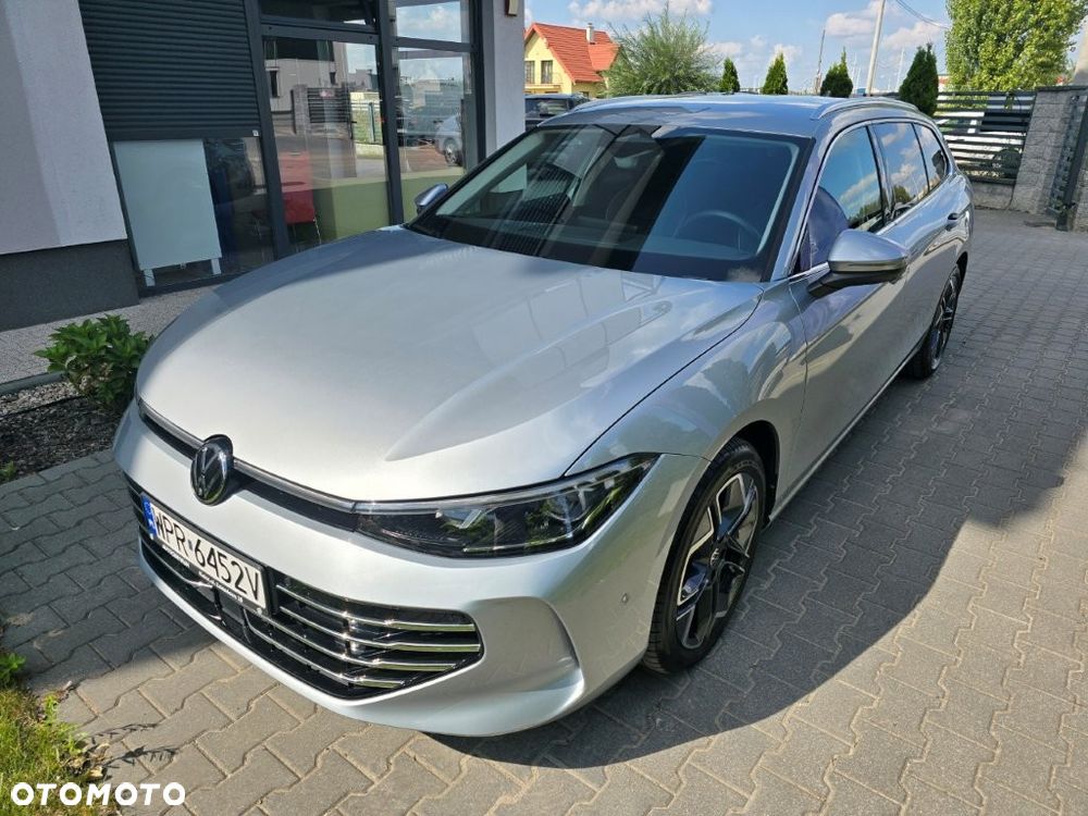 Volkswagen Passat - 4