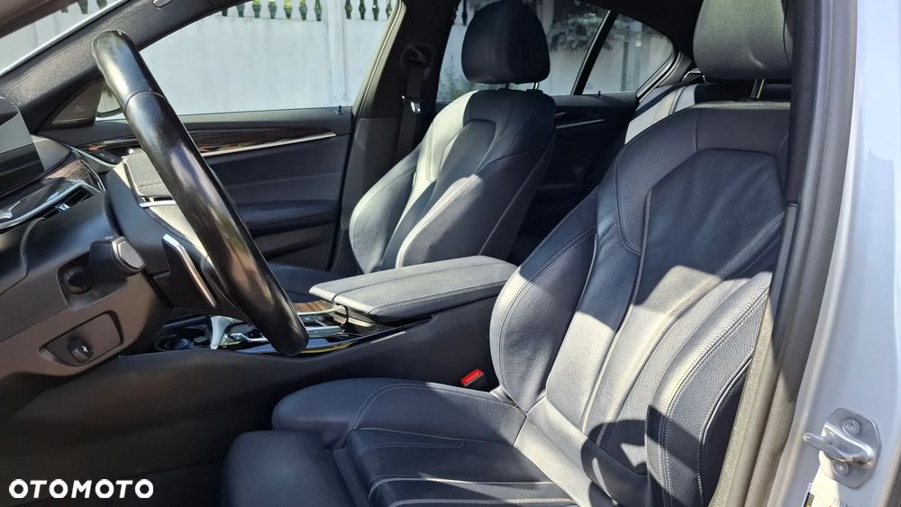 BMW Seria 5 530i Sport Line - 7
