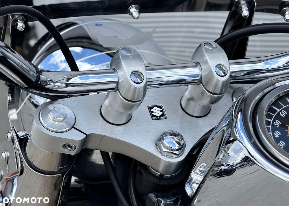 Suzuki VL 800 Volusia - Boulevard C50 - 12