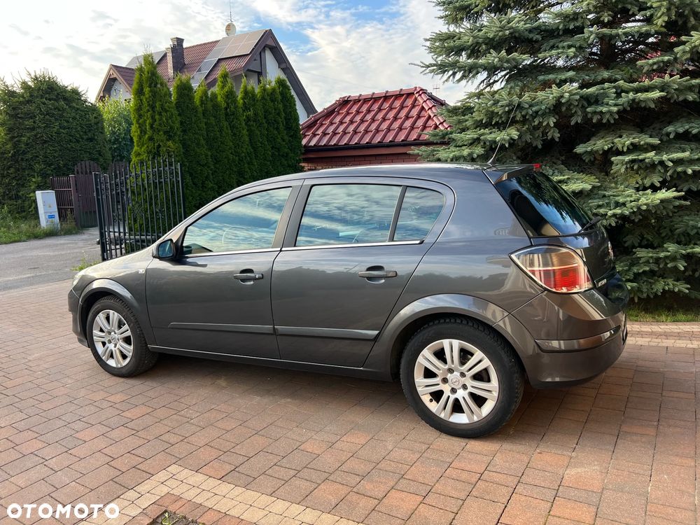Opel Astra 1.6 - 13