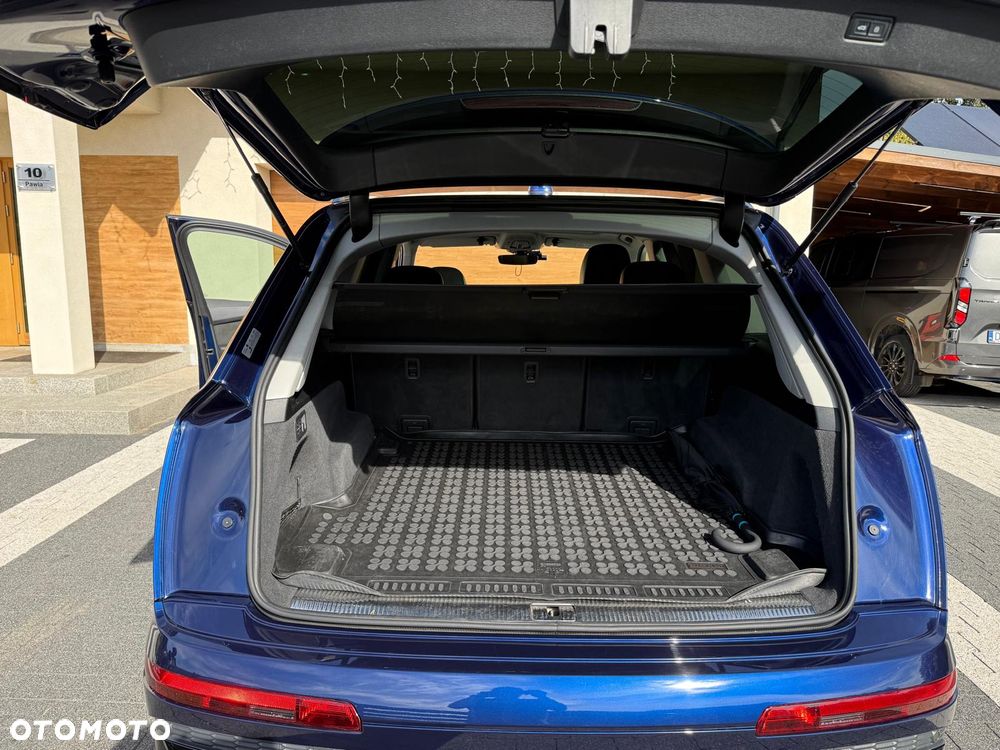 Audi Q7 - 8