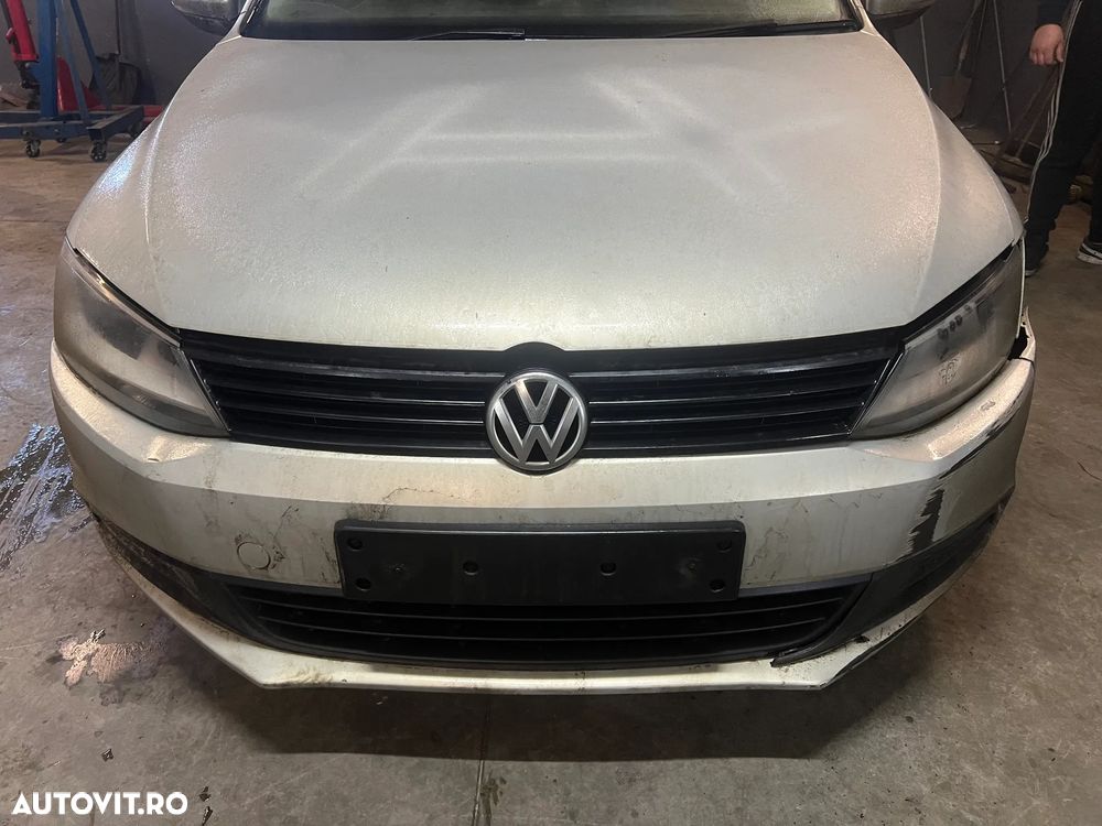 Dezmembrez / Dezmembrari / Piese / Accesorii Volkswagen Jetta - 2