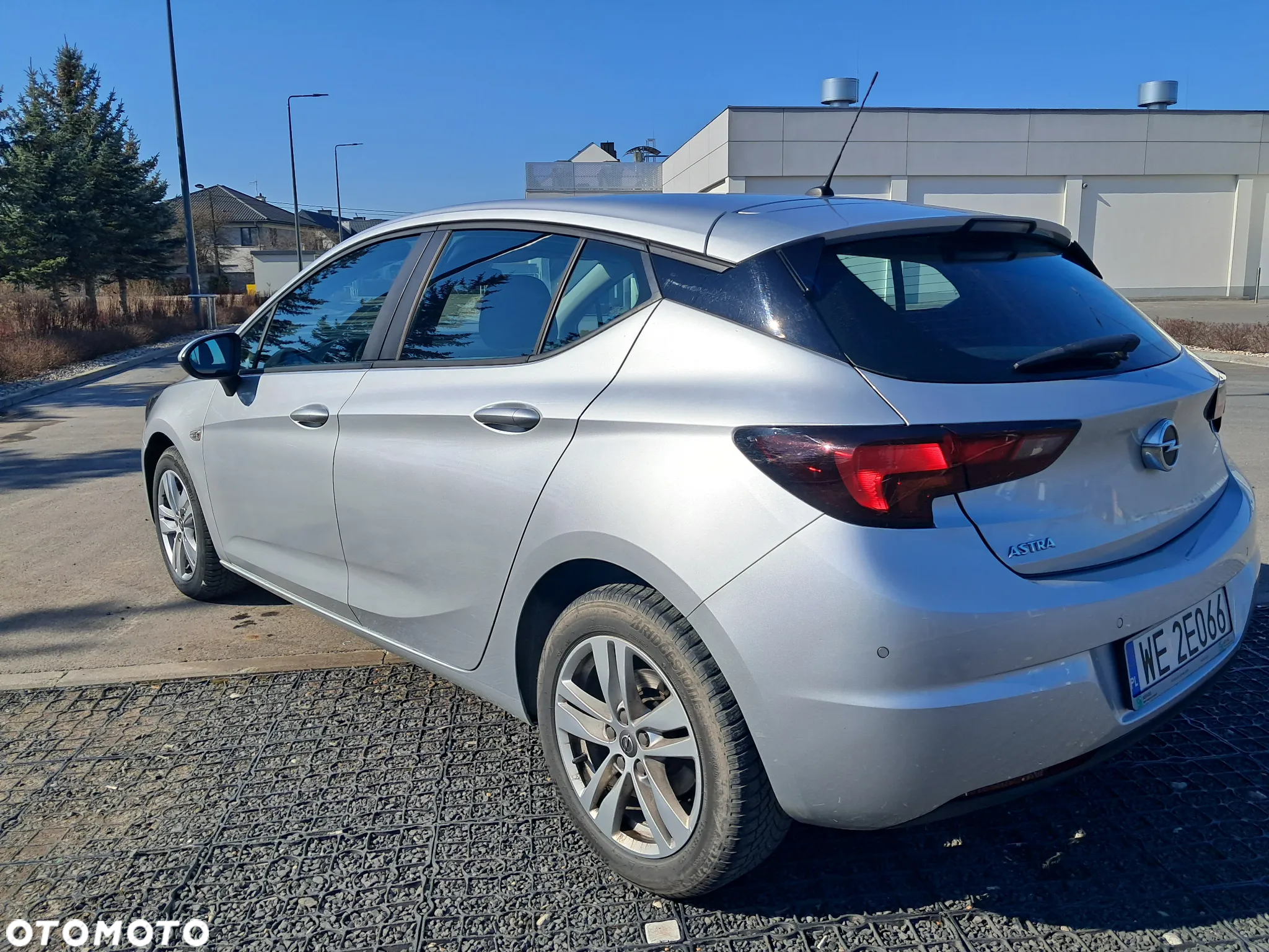 Opel Astra V 1.2 T Edition S&S - 8