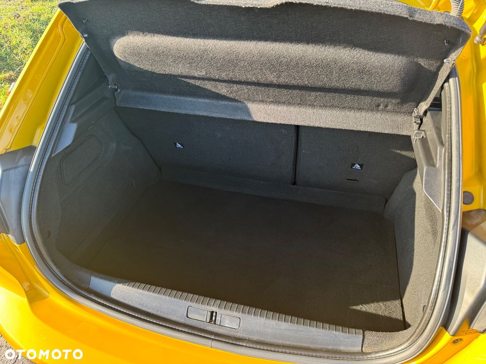 Peugeot 208 PureTech 100 EAT8 GT Pack - 29