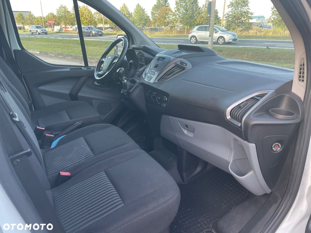 Ford Transit Custom - 8