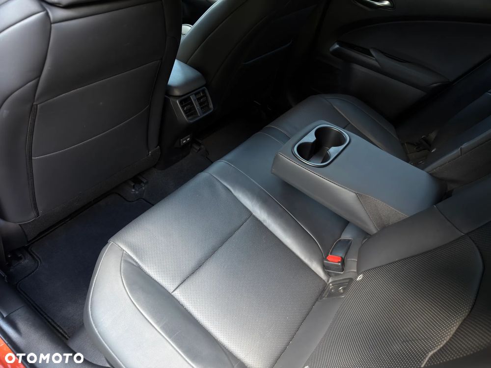 Lexus UX 250h GPF F Sport AWD - 28
