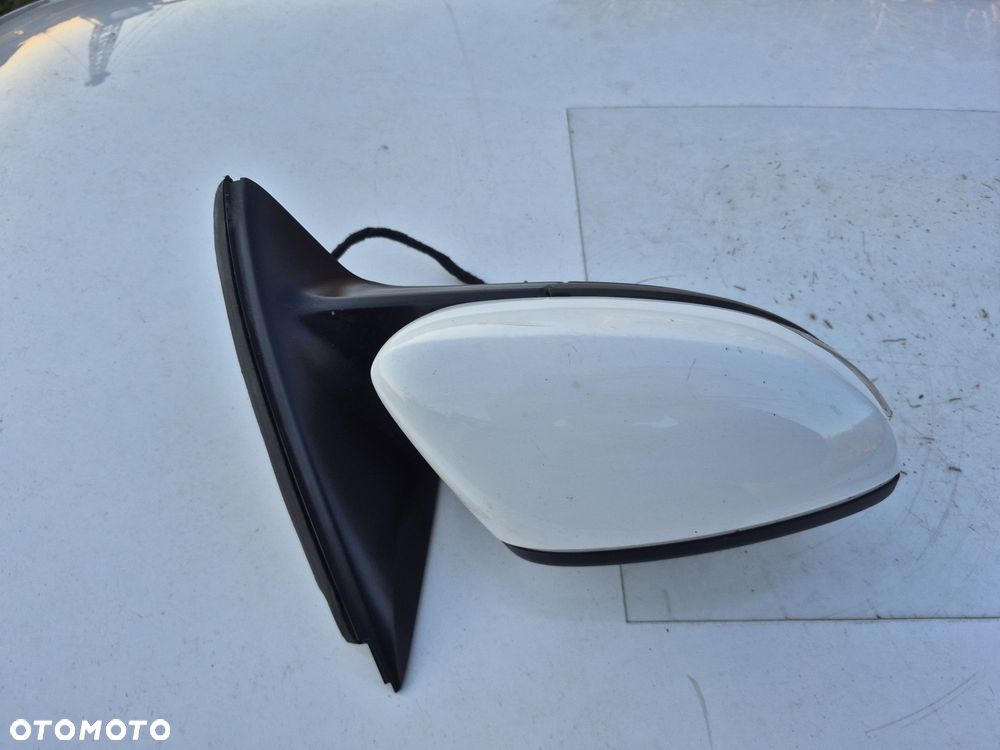 Lusterko prawe elektryczne skoda rapid seat toledo iv kolor Lf9e 6 pinowe europa