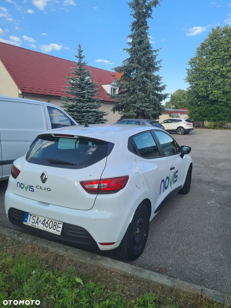 Renault Clio 1.2 16V Life - 9