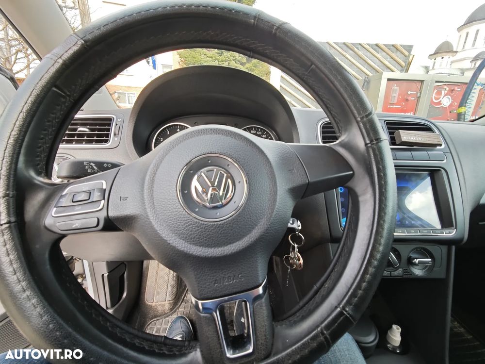 Volkswagen Polo - 7