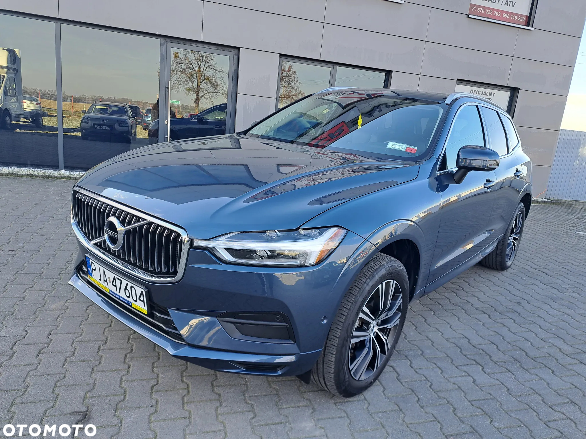 Volvo XC 60 T6 AWD Geartronic Momentum - 2