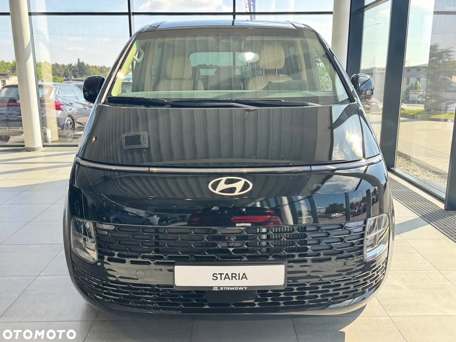 Hyundai Staria 1.6 T-GDI HEV Smart VIP - 2