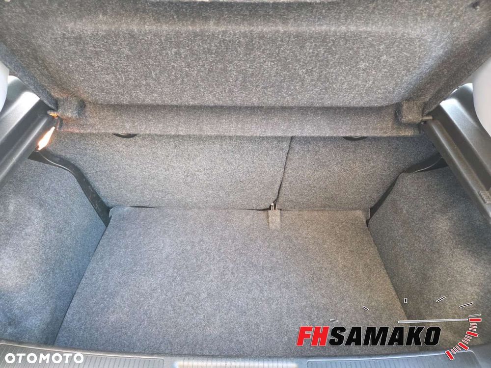 Fiat Punto 1.2 Young - 22