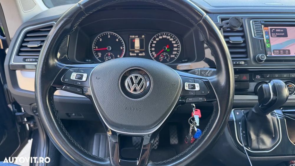 Volkswagen Multivan - 20