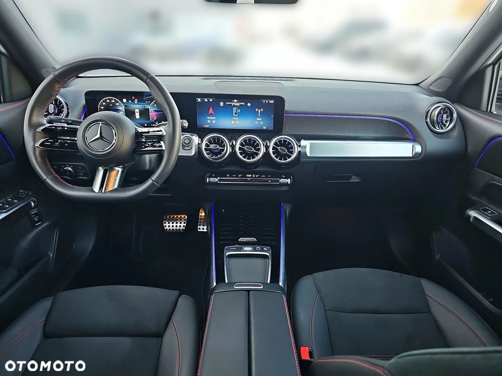 Mercedes-Benz GLB 200 d 4-Matic AMG Line 8G-DCT - 17