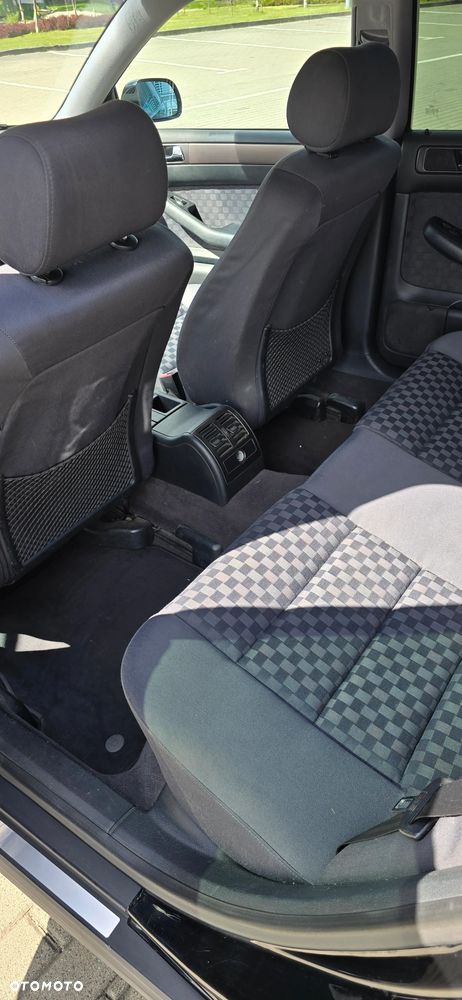 Audi A6 Avant 1.8 T - 16