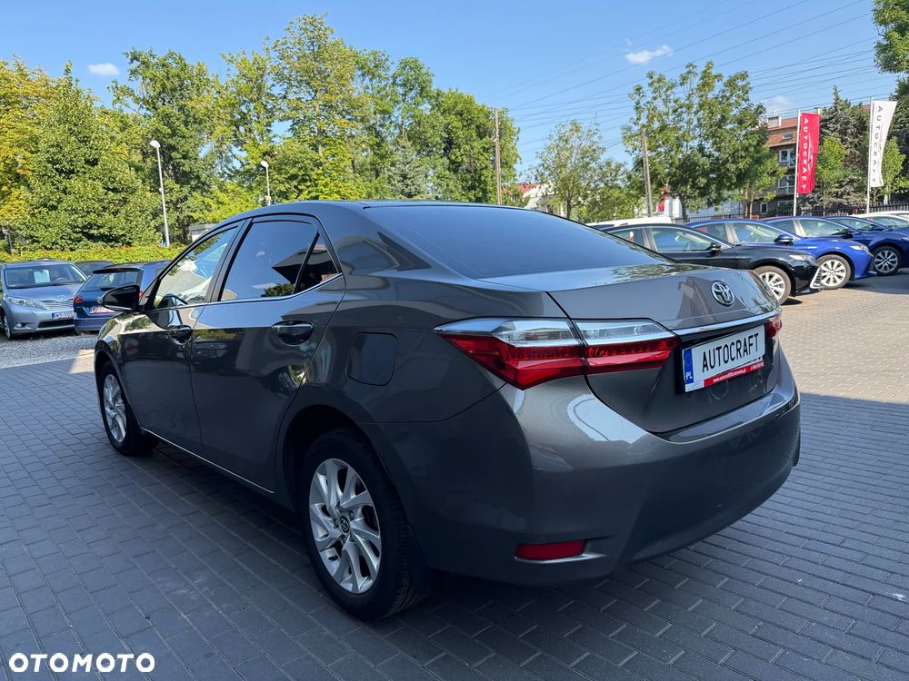 Toyota Corolla 1.6 Comfort - 23