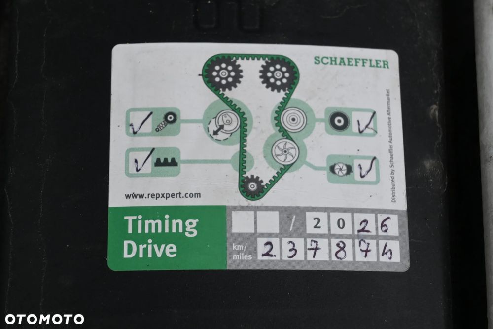 Volkswagen Passat 1.6 TDI (BlueMotion Technology) Comfortline - 28