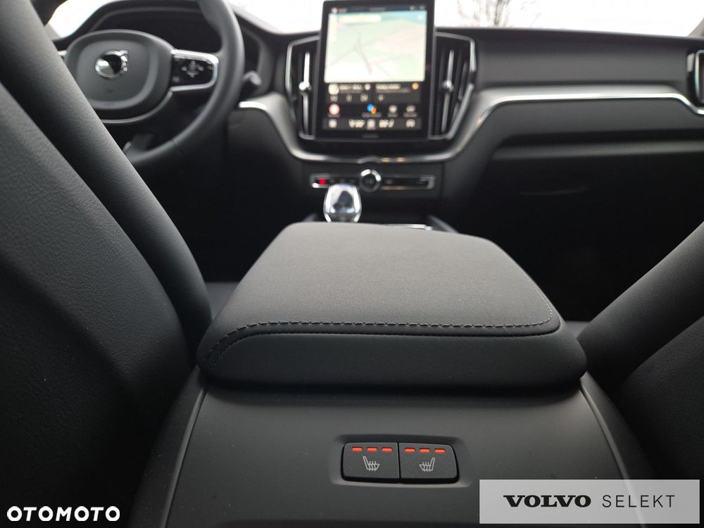 Volvo XC 60 T8 AWD Plus Black Edition - 29