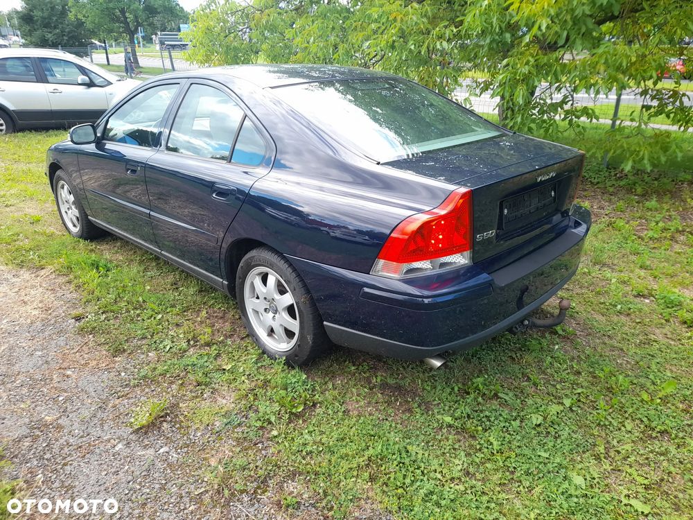 Volvo S60 2.4 Momentum - 5