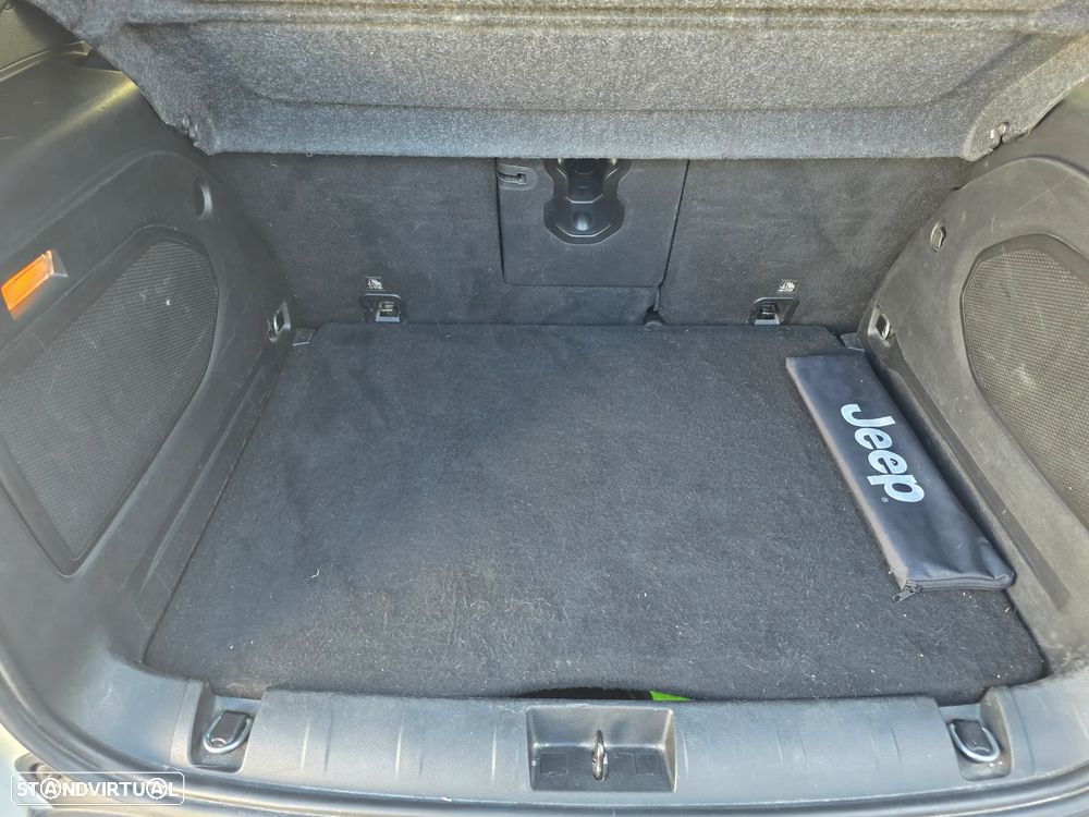 Jeep Renegade 1.6 MJD Limited DCT - 9