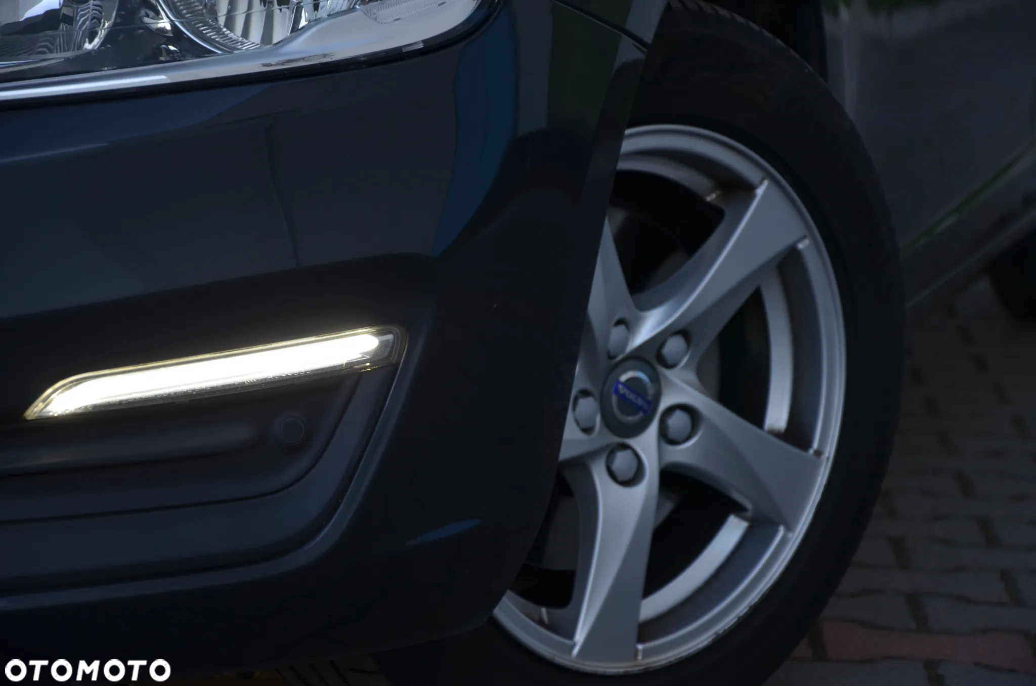 Volvo V60 D2 Drive-E Kinetic - 12