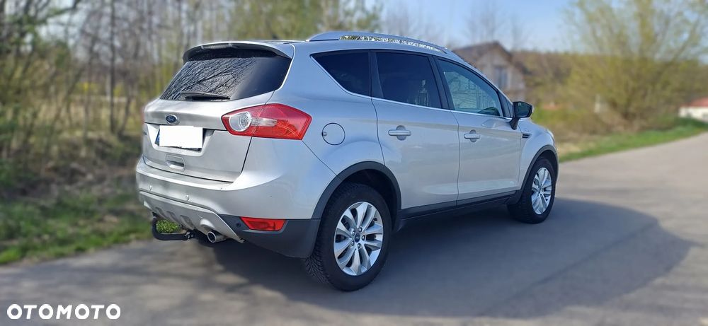 Ford Kuga 2.0 TDCi 4x4 Titanium - 6