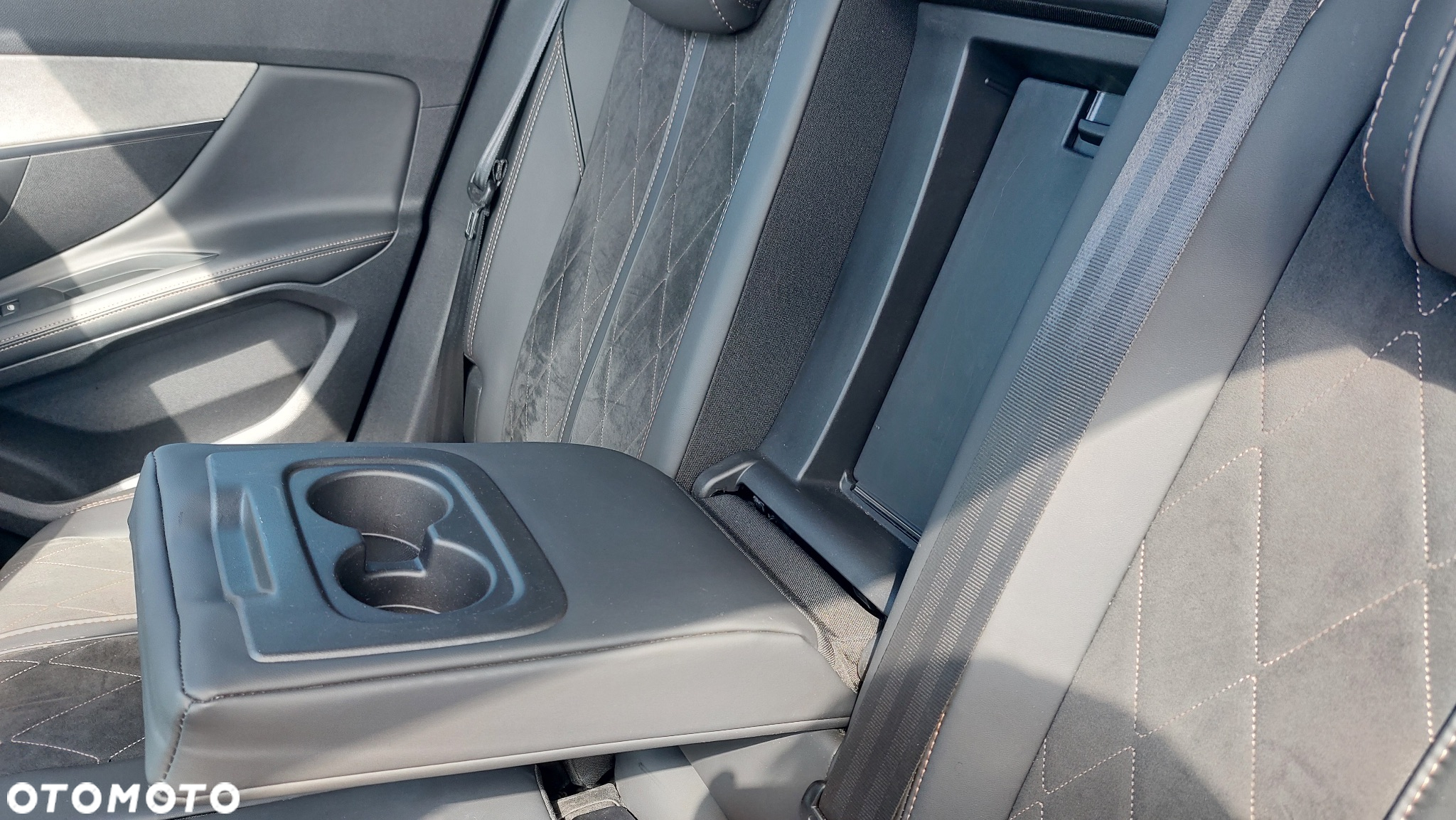 Peugeot 3008 BlueHDi 180 Stop & Start EAT6 GT - 26