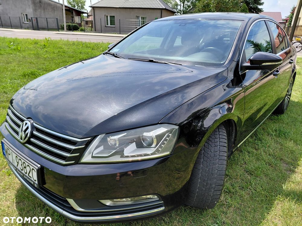 Volkswagen Passat 2.0 TDI Comfortline - 12