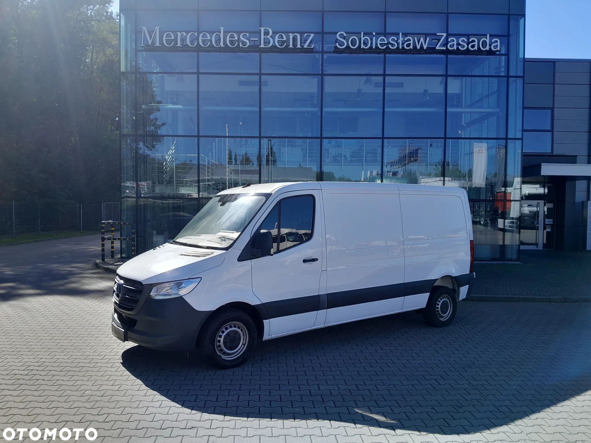 Mercedes-Benz Sprinter - 1