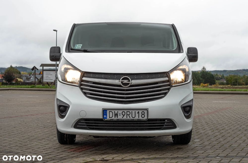 Opel Vivaro - 19