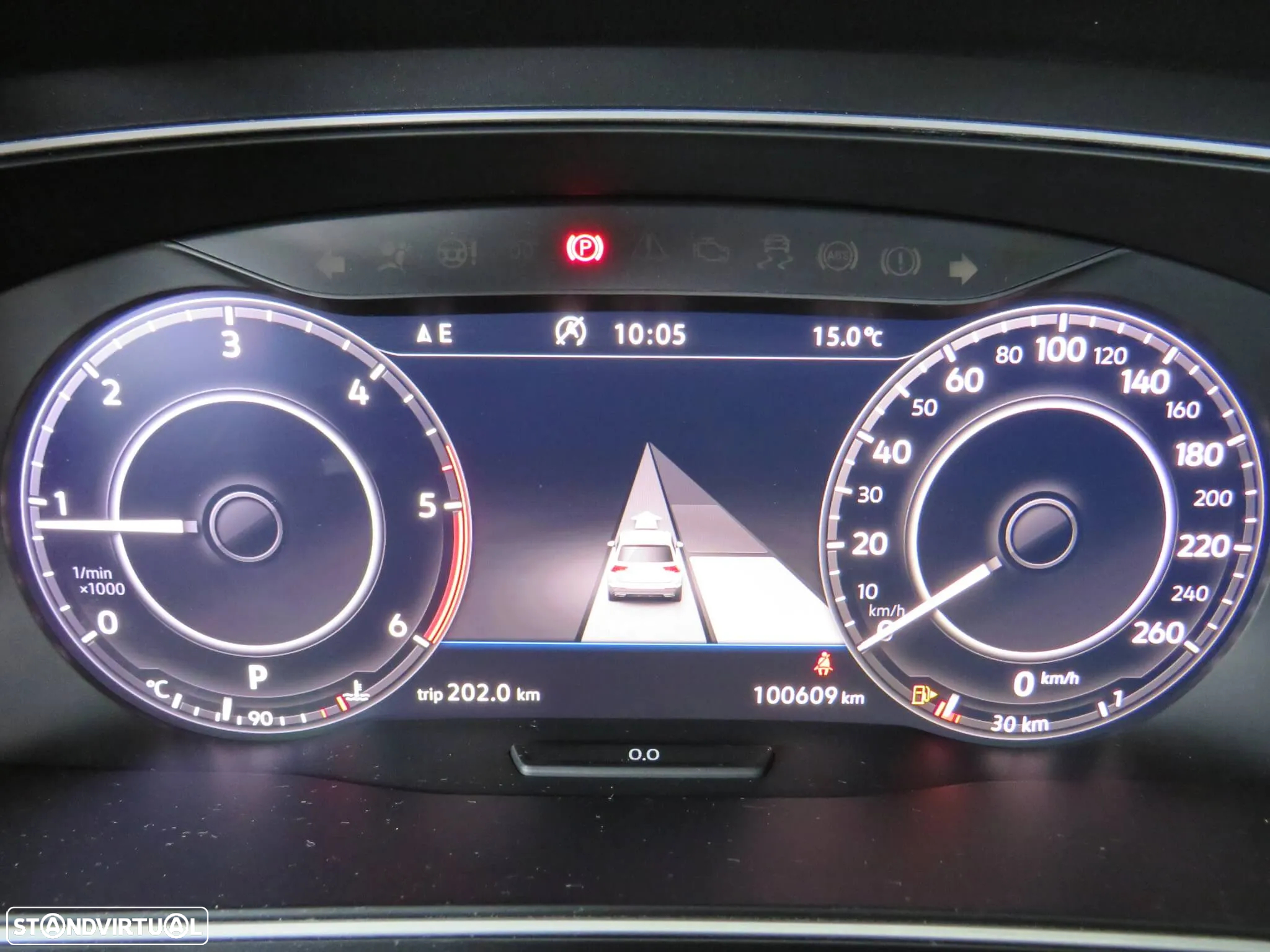 VW Tiguan 2.0 TDI R-Line DSG 4Motion - 25