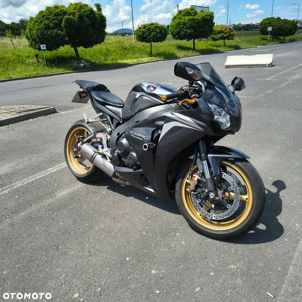 Honda CBR - 5