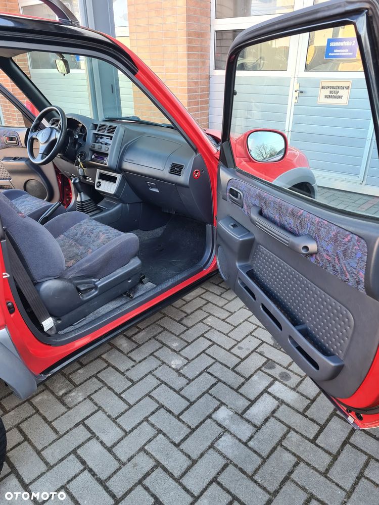 Toyota RAV4 - 32
