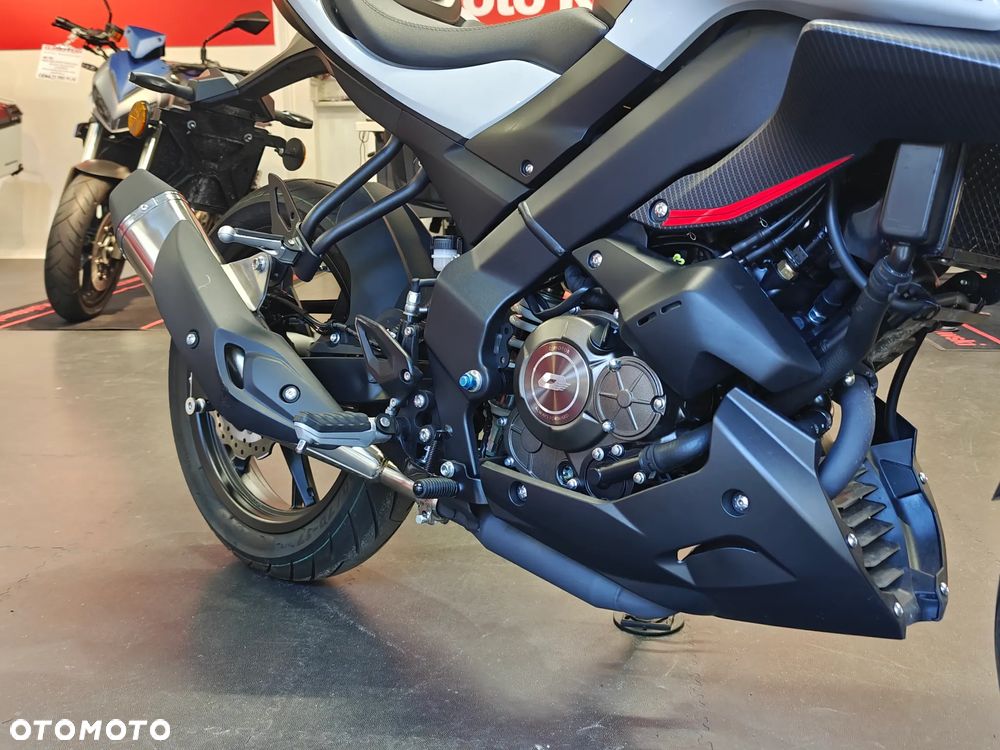 QJMOTOR SRK 125S - 6