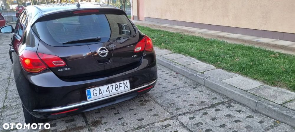 Opel Astra IV 1.6 CDTI Cosmo - 4