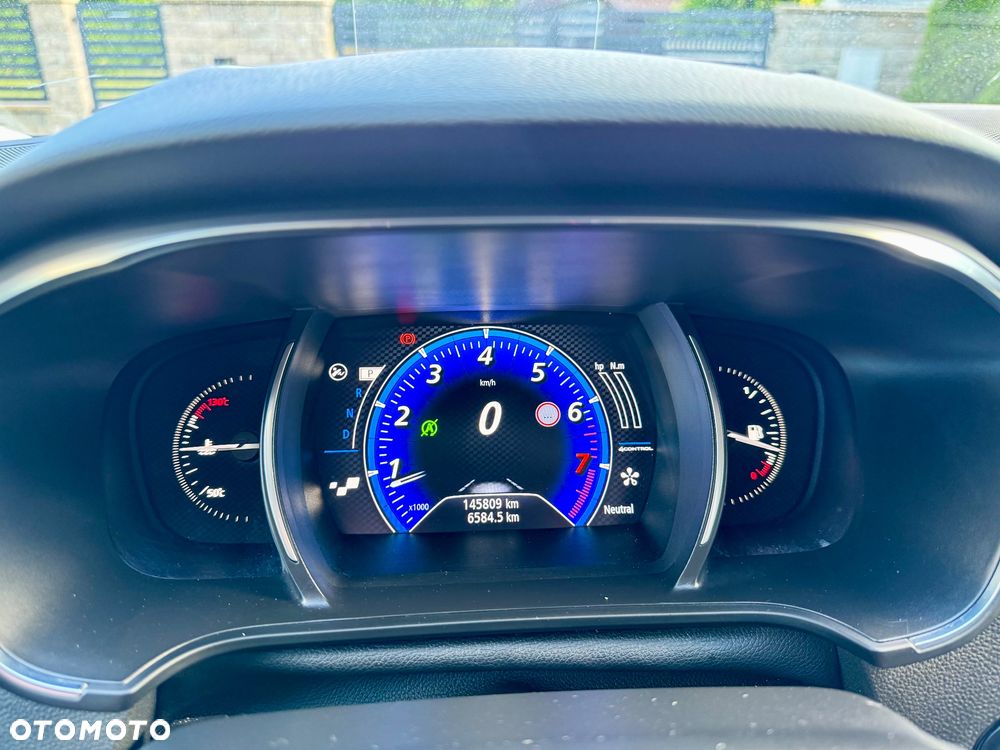 Renault Megane ENERGY TCe 205 EDC GT - 22
