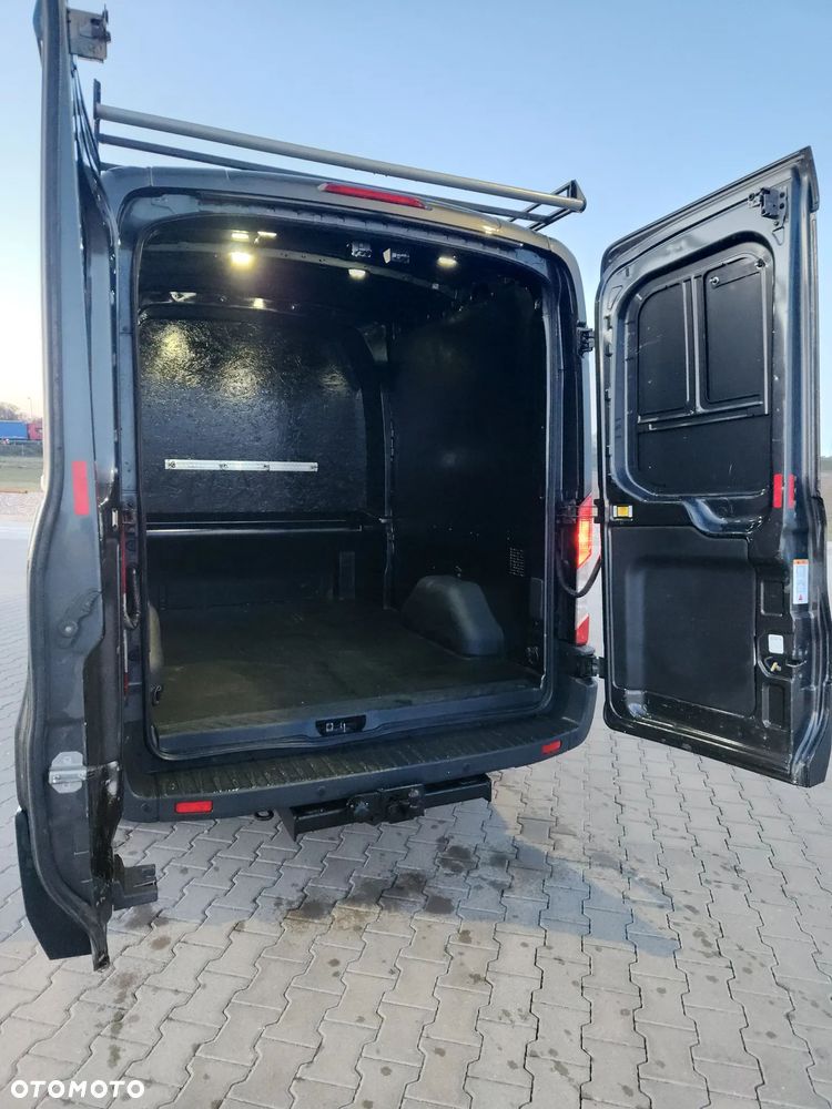 Ford Transit - 6
