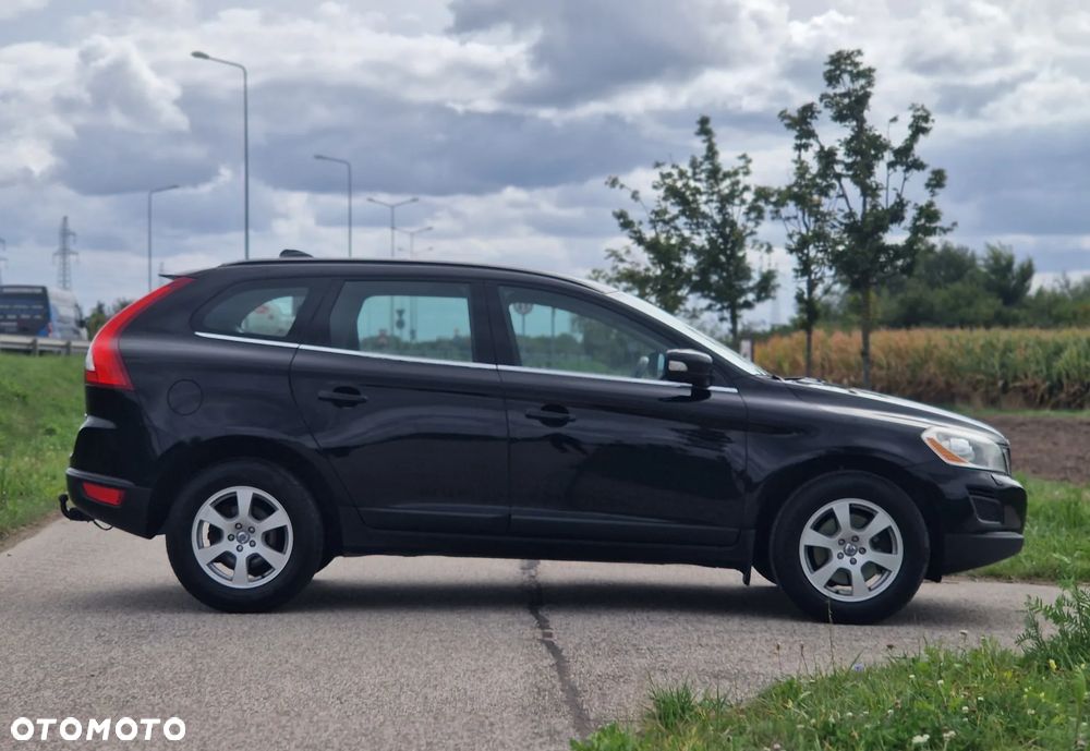 Volvo XC 60 DRIVe Momentum - 12