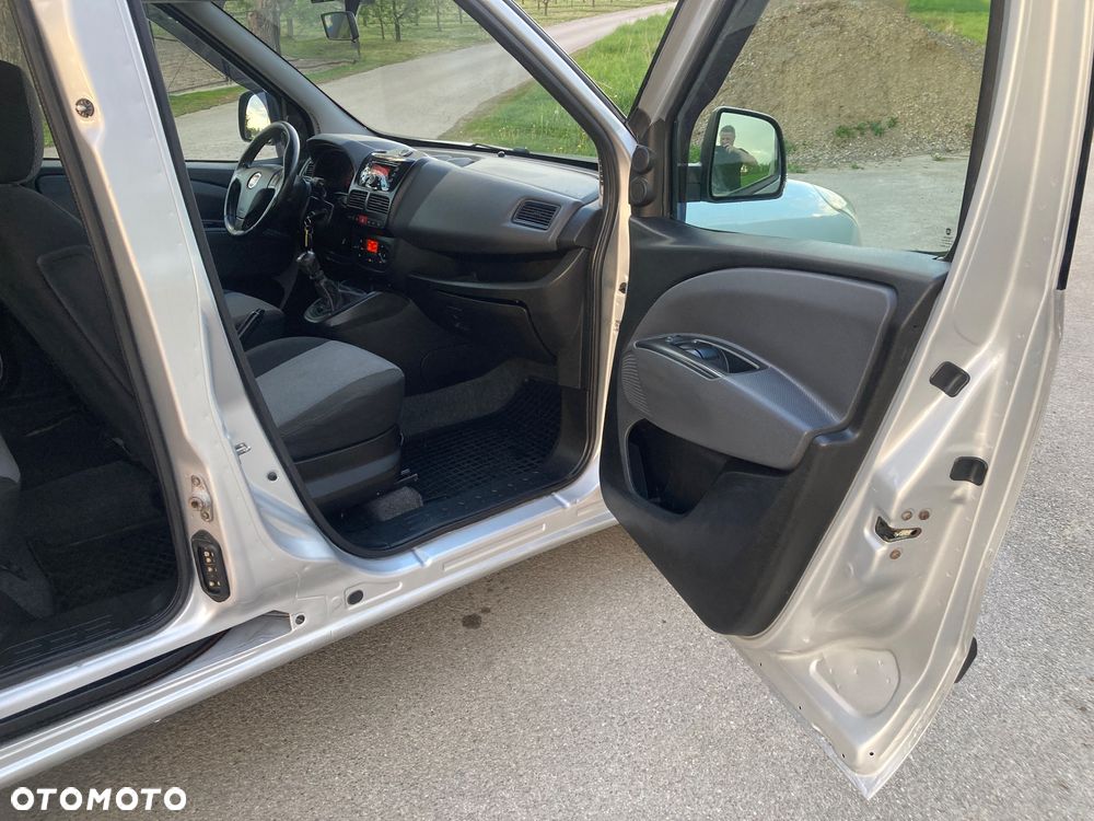 Fiat Doblo 2.0 Multijet 16V Emotion - 16