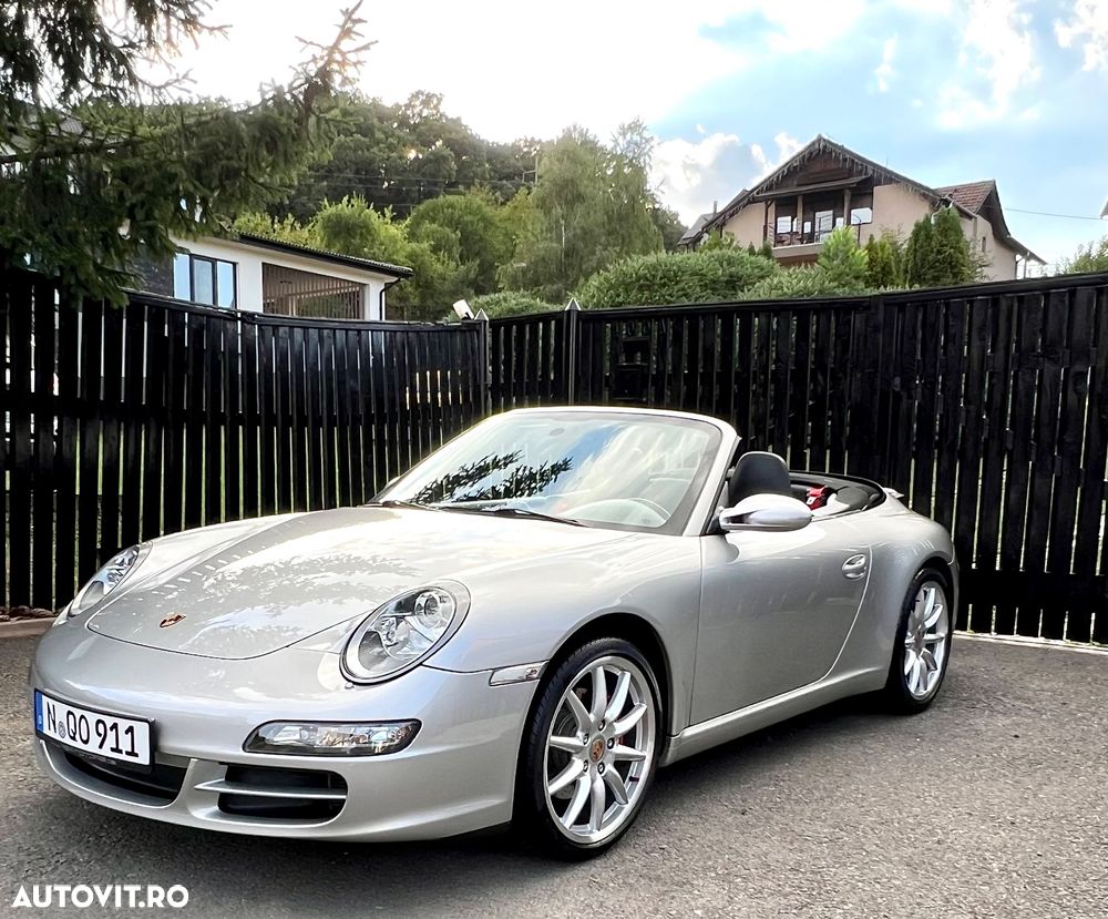 Porsche 911 Carrera - 10