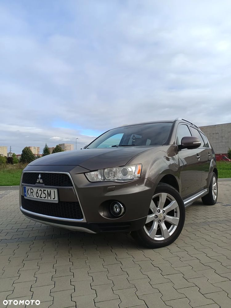 Mitsubishi Outlander 2.0 DID Invite SE - 1