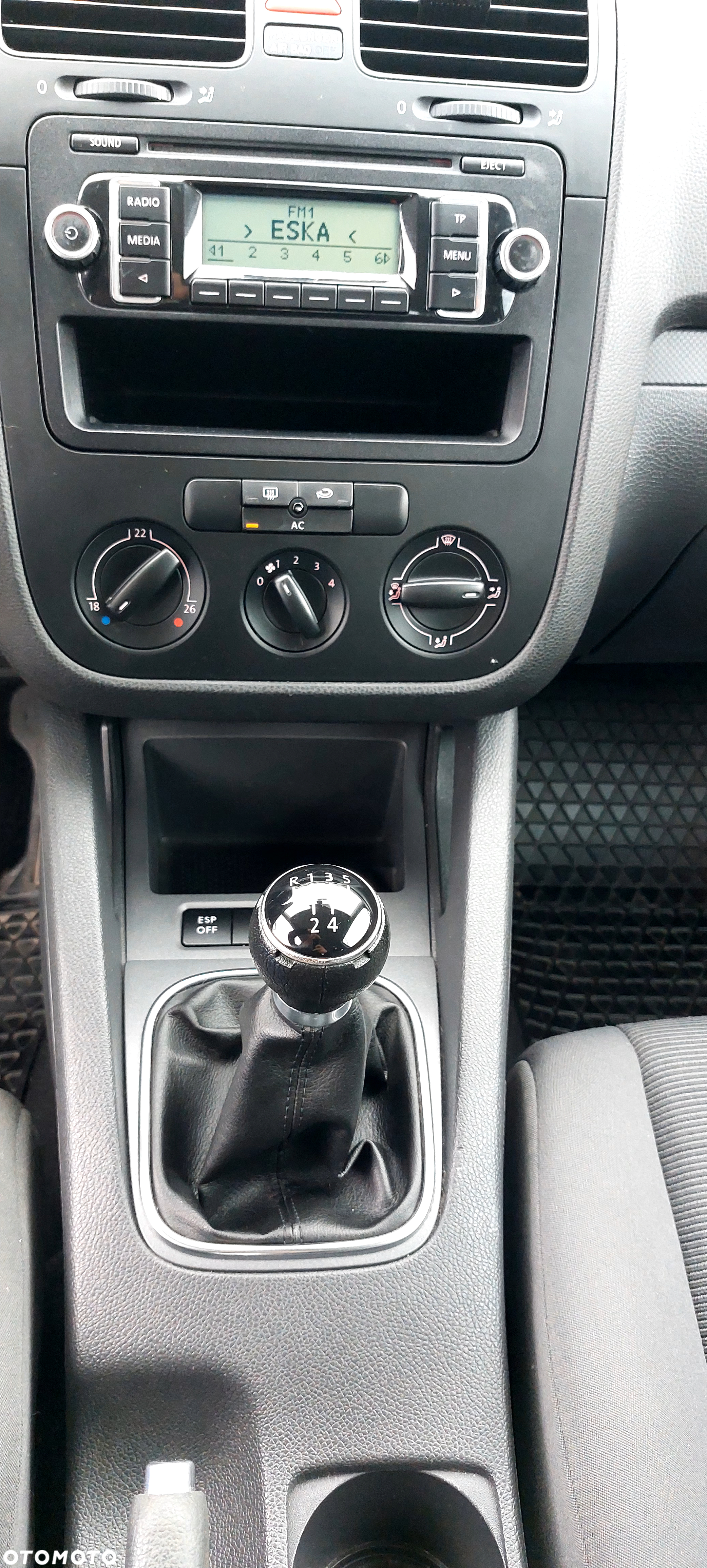 Volkswagen Golf 1.6 Edition - 35