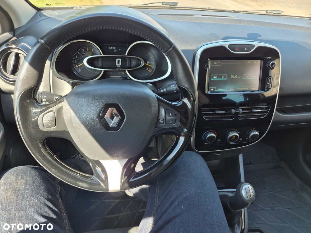 Renault Clio 1.2 16V 75 LIMITED - 7