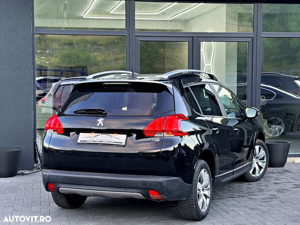 Peugeot 2008 PureTech 82 Style - 12