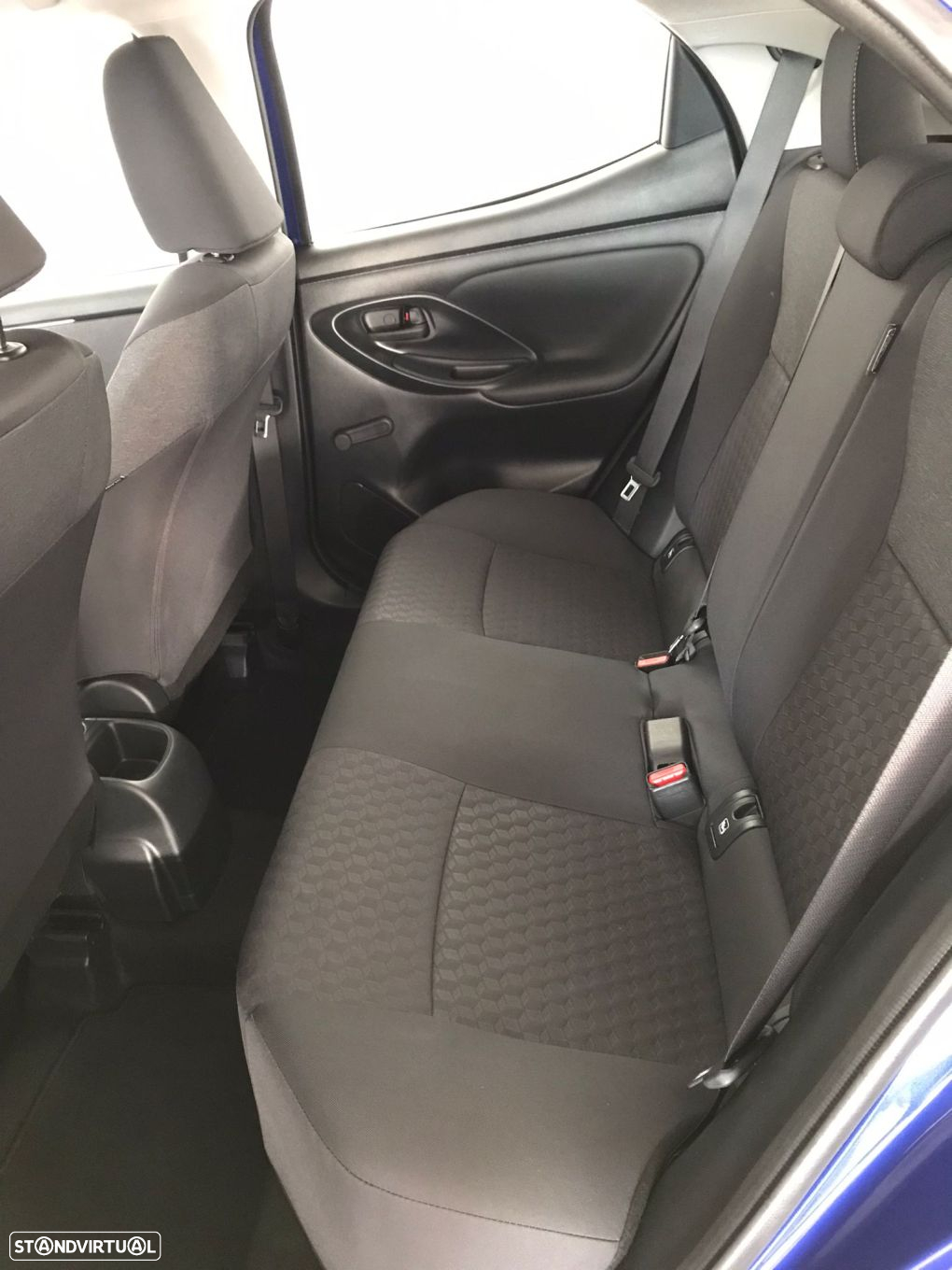 Toyota Yaris 1.0 VVT-i Comfort Plus - 7