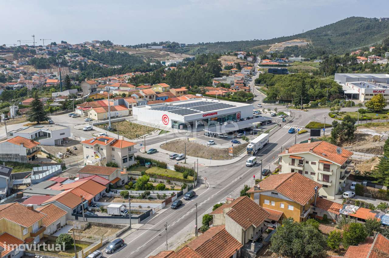 Terreno Urbano com 281m2 - Grande imagem: 3/12